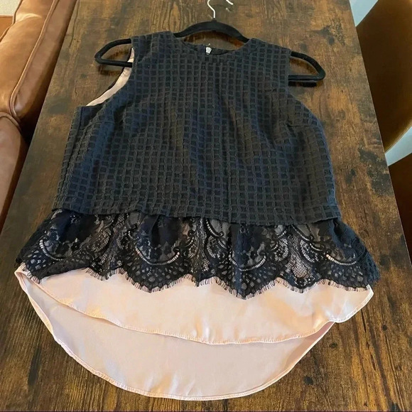 Greylin black and pink sleeveless textured blouse - Picture 5 of 13